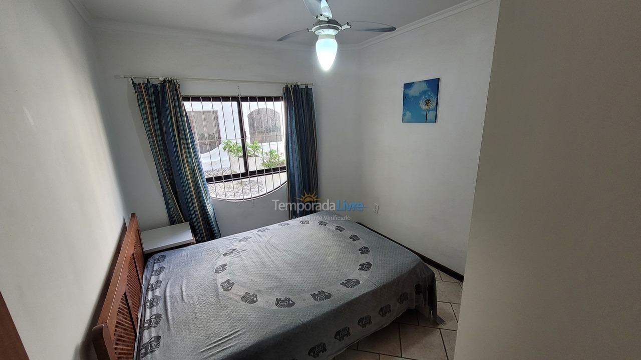 Apartment for vacation rental in Bombinhas (Praia de Bombas)