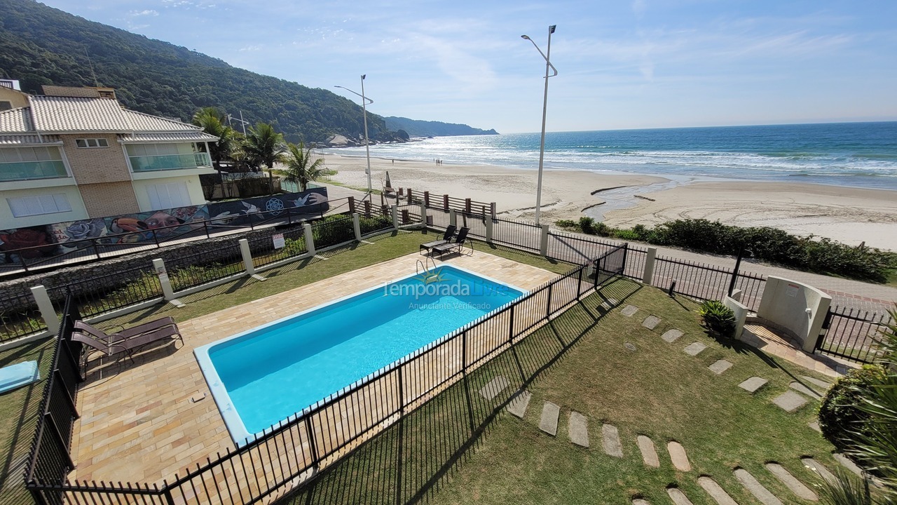 Apartment for vacation rental in Bombinhas (Praia de Bombas)
