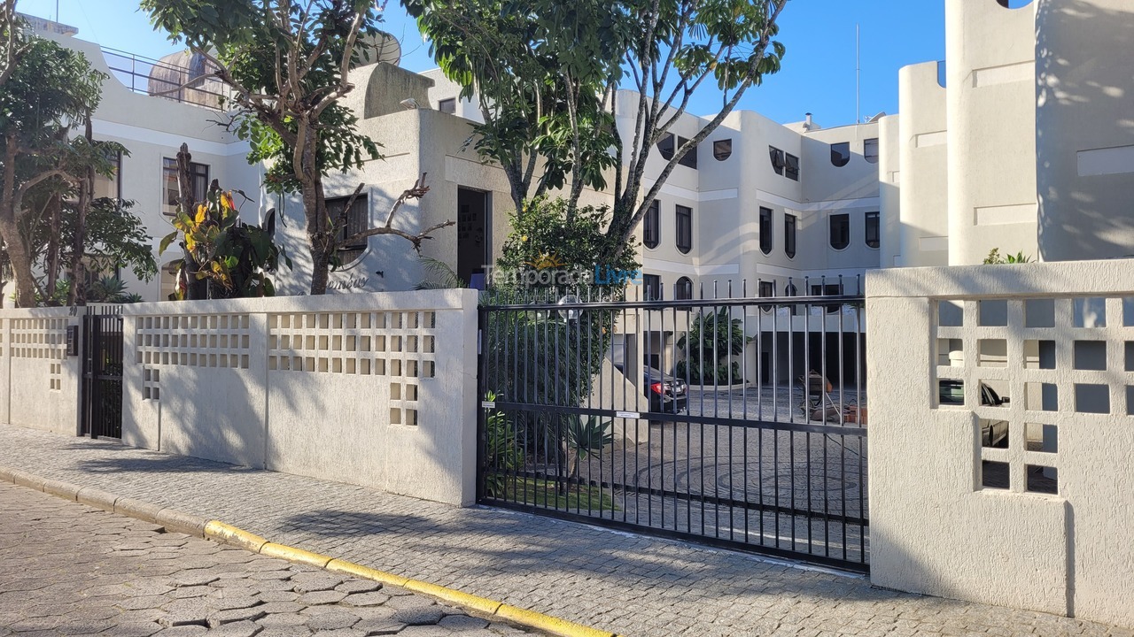 Apartment for vacation rental in Bombinhas (Praia de Bombas)