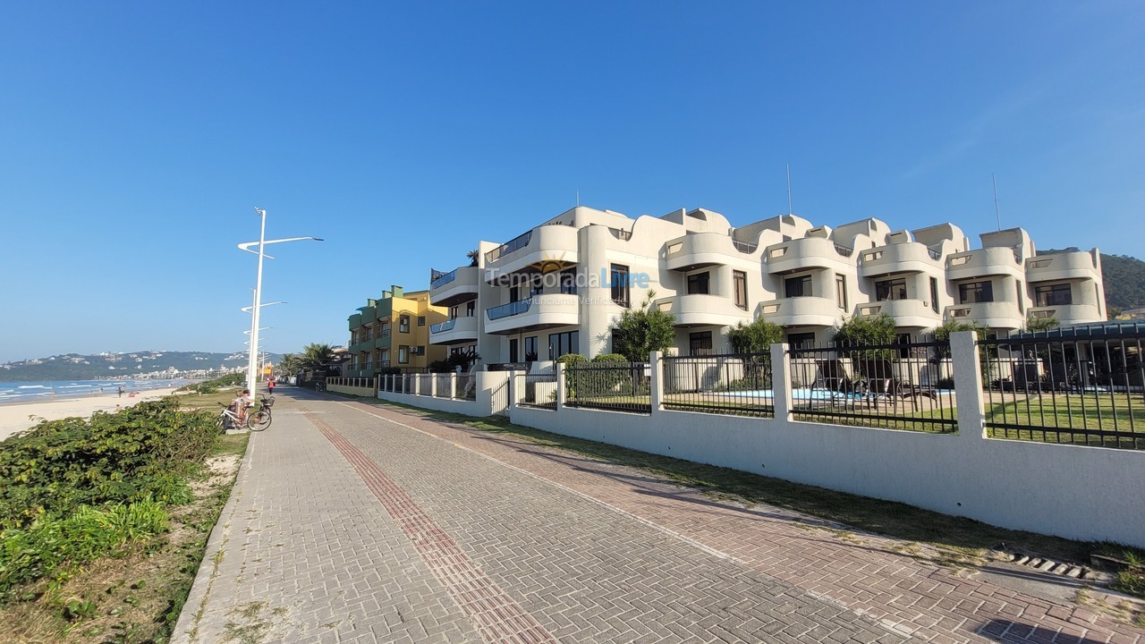 Apartment for vacation rental in Bombinhas (Praia de Bombas)