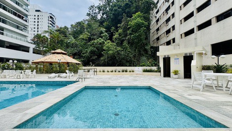 Pitangueiras Alto Padrão 4 Suítes - 3 Vagas e Lazer - 10 pessoas