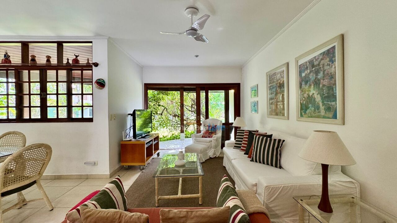 Casa para aluguel de temporada em São Sebastião (Praia da Baleia)