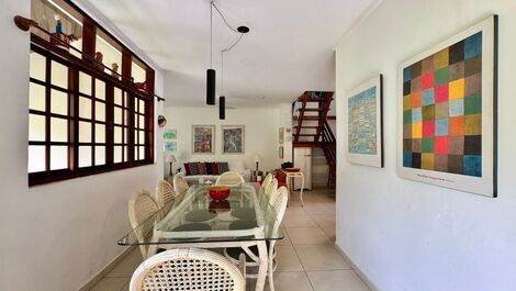 Praia da Baleia, 10 pessoas, 4 quartos, piscina comum, churrasq. priv.