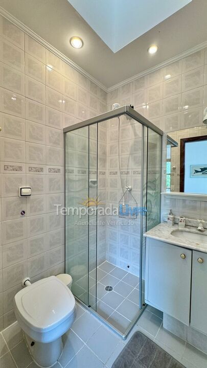 Casa para aluguel de temporada em São Sebastião (Praia da Baleia)