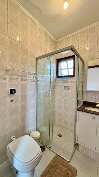 Casa para aluguel de temporada em São Sebastião (Praia da Baleia)