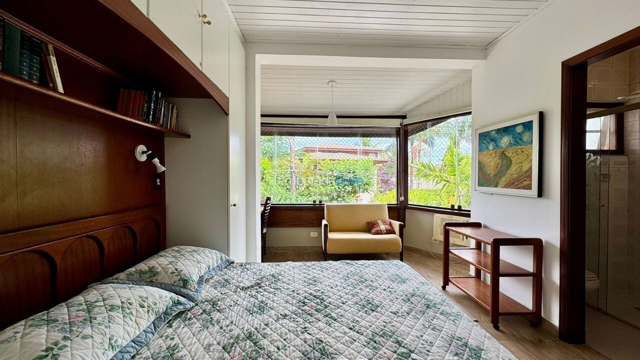 Casa para aluguel de temporada em São Sebastião (Praia da Baleia)