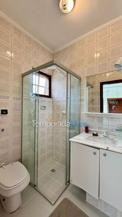 Casa para aluguel de temporada em São Sebastião (Praia da Baleia)