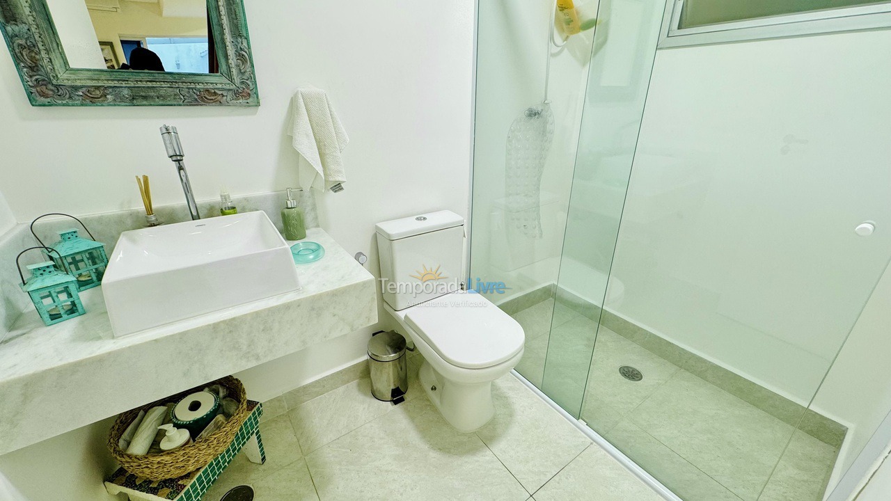 Apartamento para aluguel de temporada em Guarujá (Enseada)