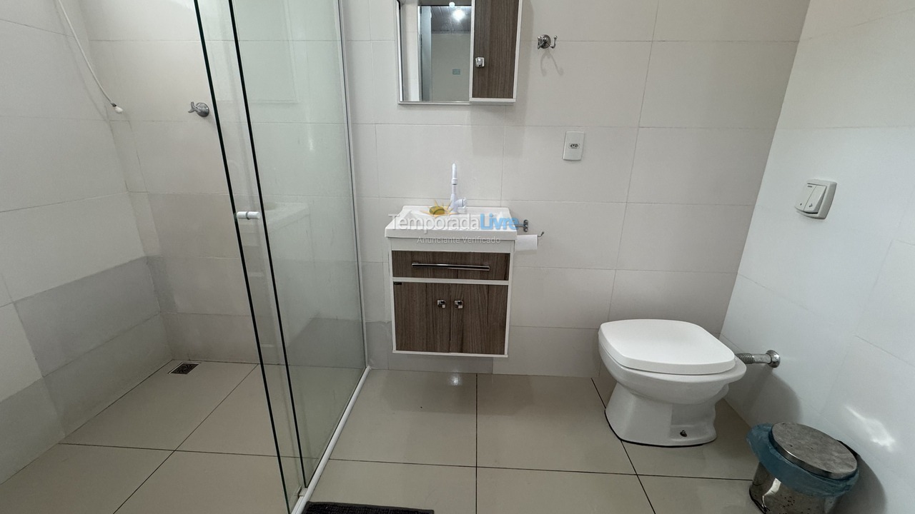 Casa para aluguel de temporada em Bombinhas (Praia de Bombinhas)