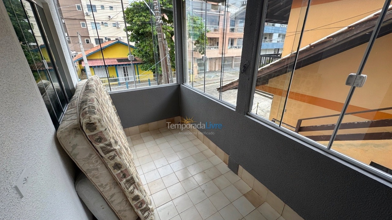 Casa para aluguel de temporada em Bombinhas (Praia de Bombinhas)