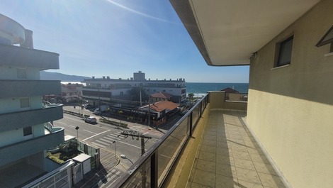 Apartamento de 2 habitaciones a 50 metros del mar