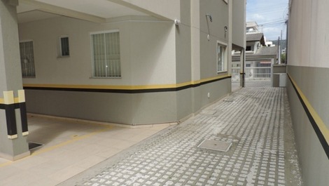 Ajuste 1 dormitorio a 100 metros de la playa de Bombas Bombinhas SC