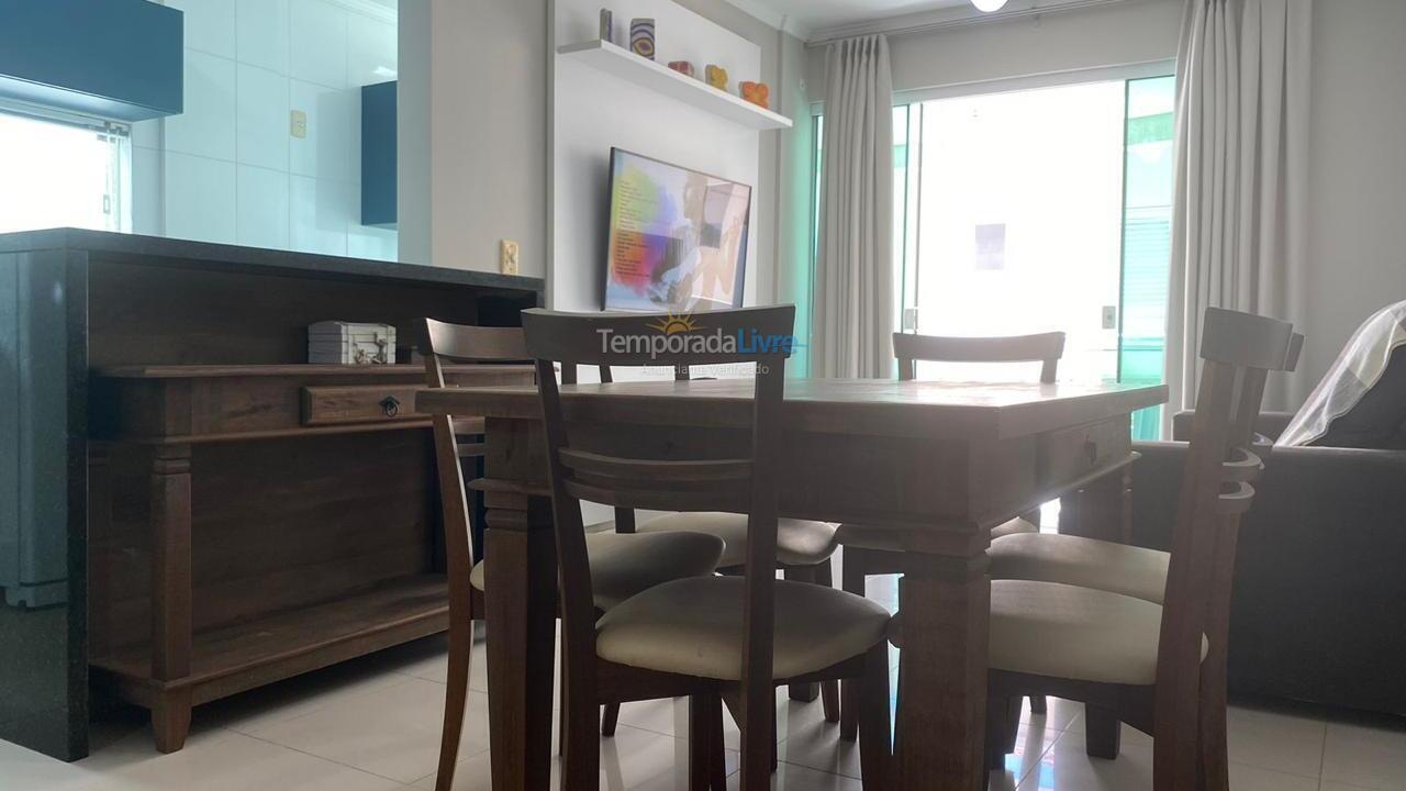 Apartamento para alquiler de vacaciones em Bombinhas (Praia de Bombas)