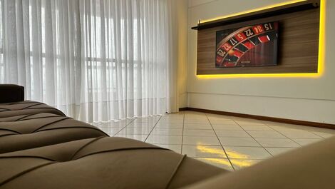 Apartment with excellent sea view for Praia de Bombas - SC