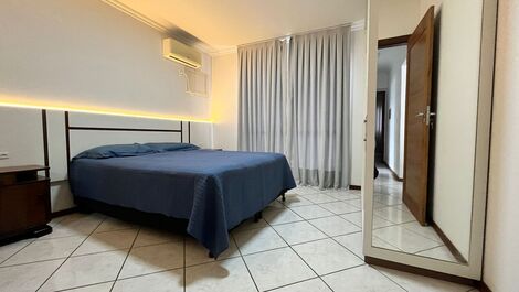 Apartment with excellent sea view for Praia de Bombas - SC