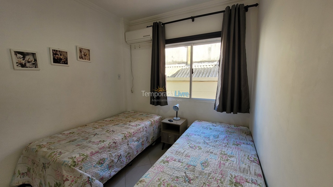 Apartamento para alquiler de vacaciones em Bombinhas (Praia de Bombas)