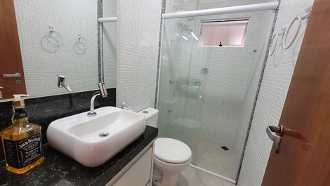 Apartamento en Bombinas Para la temporada con zona de juegos y piscina