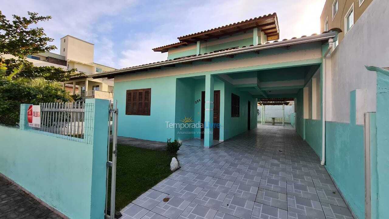 House for vacation rental in Bombinhas (Praia de Bombas)