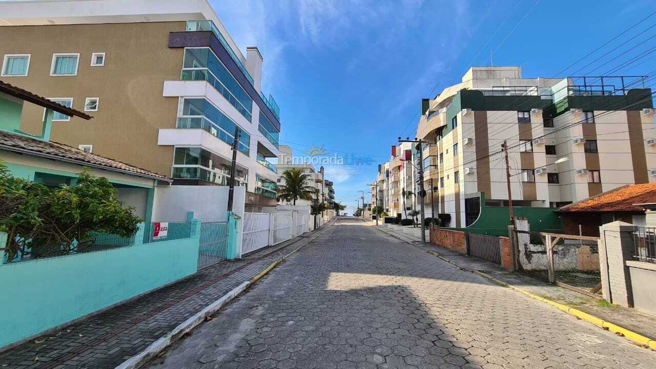 House for vacation rental in Bombinhas (Praia de Bombas)