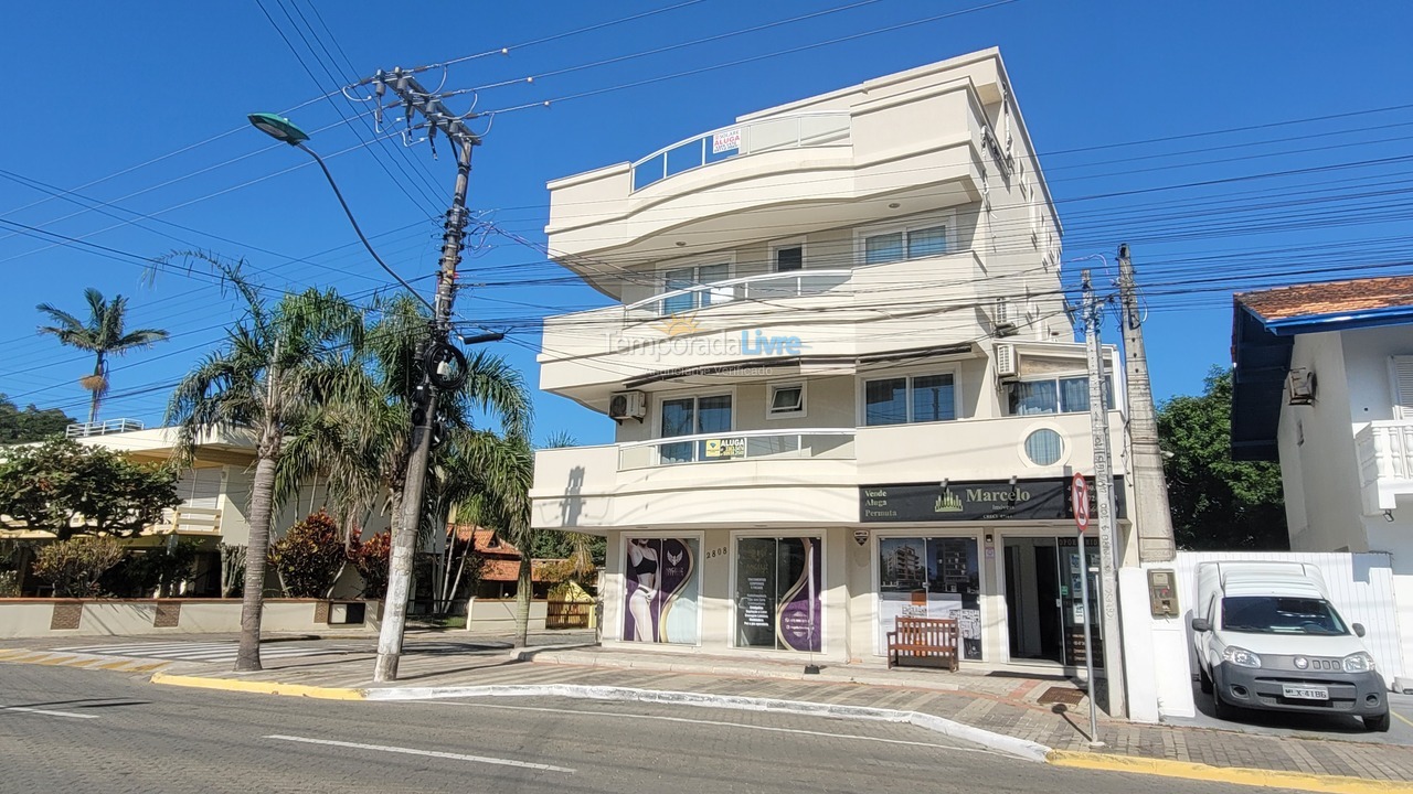 Apartamento para aluguel de temporada em Bombinhas (Praia de Bombas)