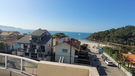 Linda cobertura com vista para o mar de Bombas para 6 pessoas