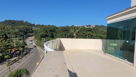 Linda cobertura com vista para o mar de Bombas para 6 pessoas
