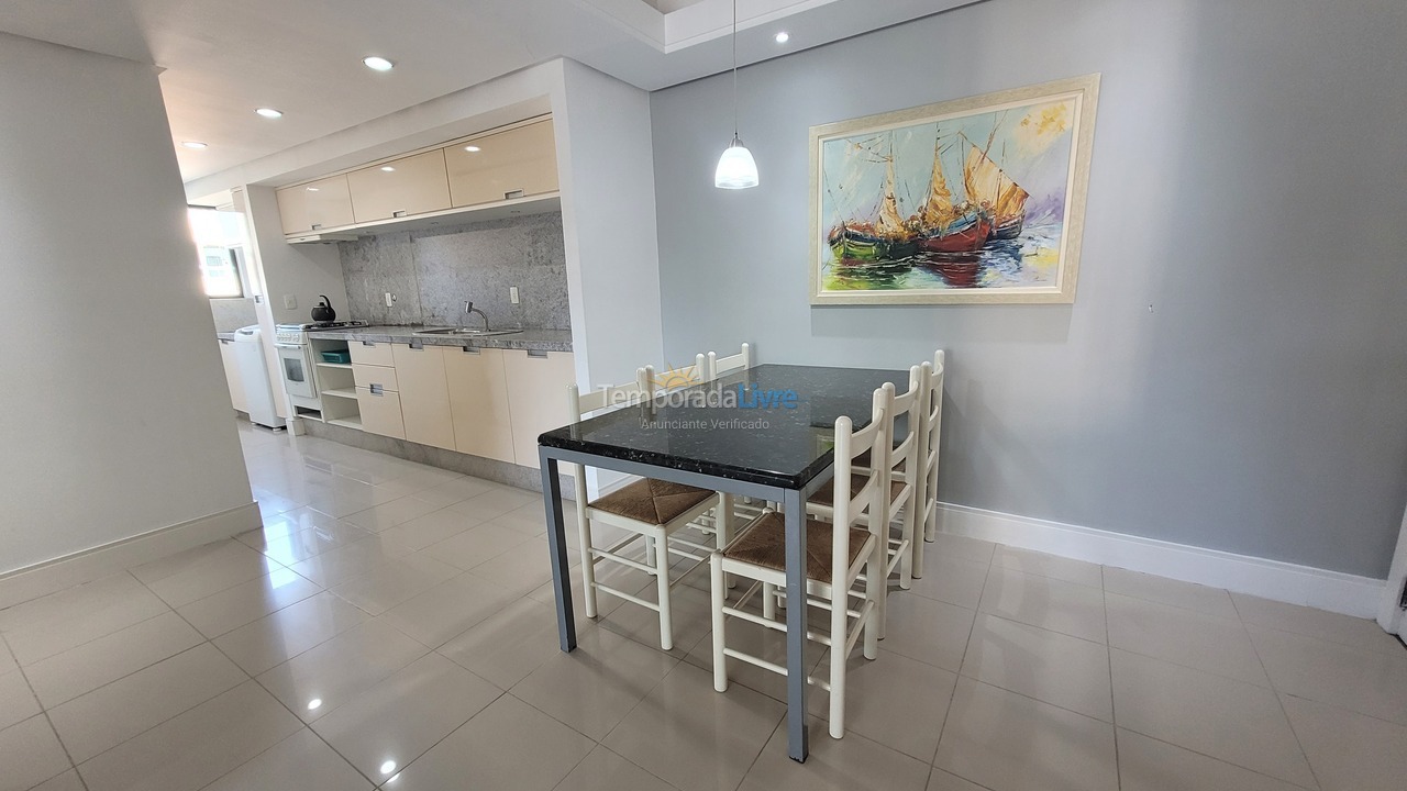 Apartamento para alquiler de vacaciones em Bombinhas (Praia de Bombas)