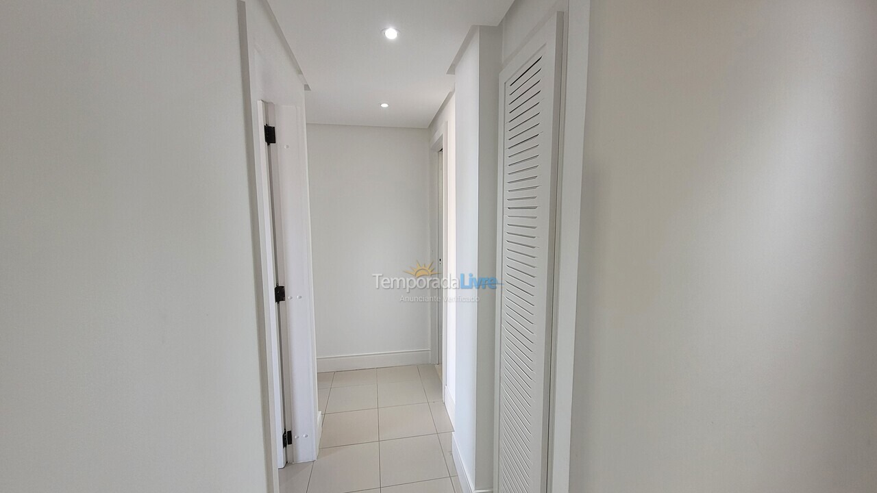 Apartamento para alquiler de vacaciones em Bombinhas (Praia de Bombas)