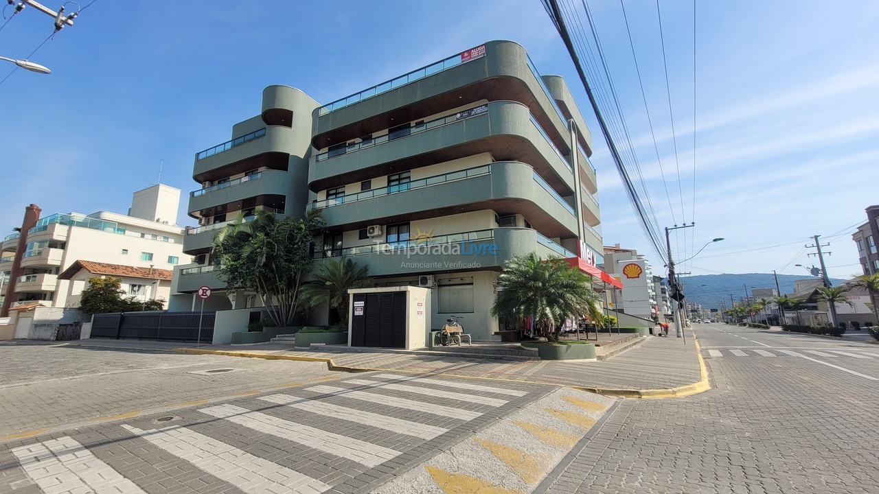 Apartment for vacation rental in Bombinhas (Praia de Bombas)