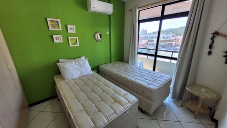 Suitable for av. With sea view. GREAT OPPORTUNITY. ENJOY! B106