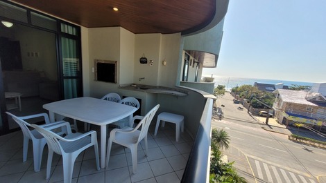 Suitable for av. With sea view. GREAT OPPORTUNITY. ENJOY! B106