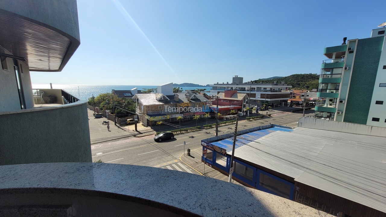 Apartment for vacation rental in Bombinhas (Praia de Bombas)