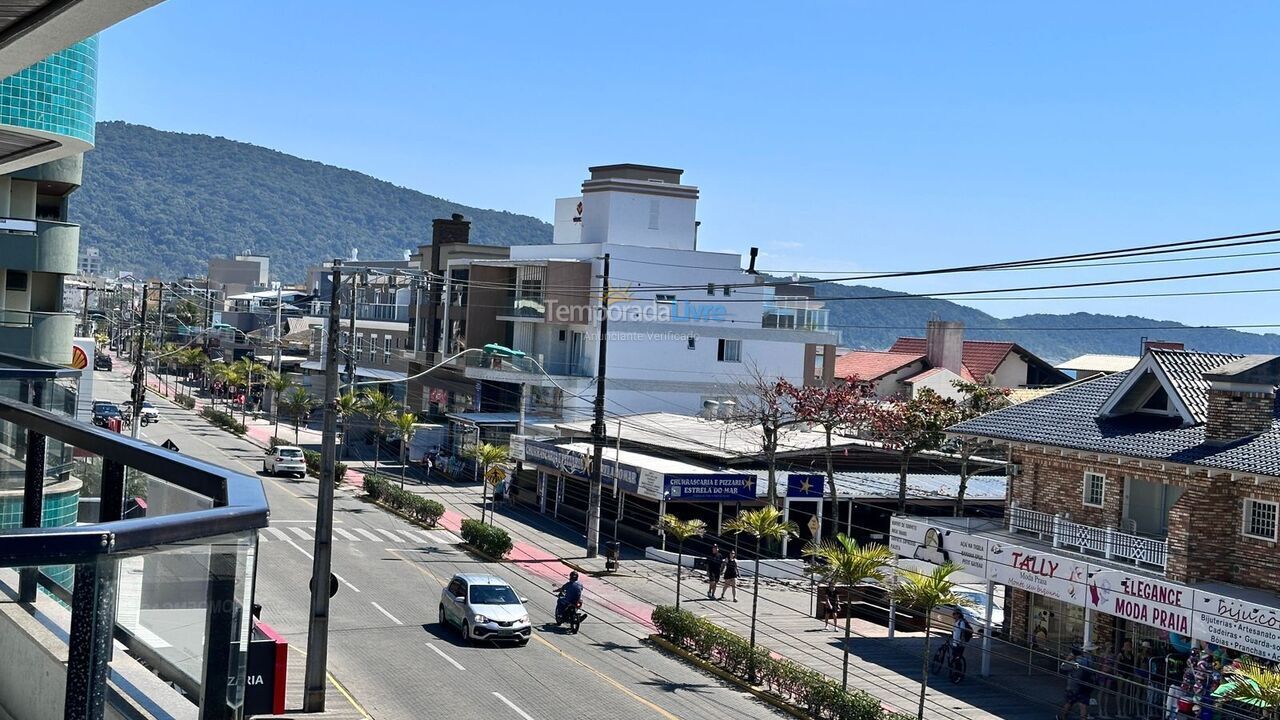 Apartment for vacation rental in Bombinhas (Praia de Bombas)