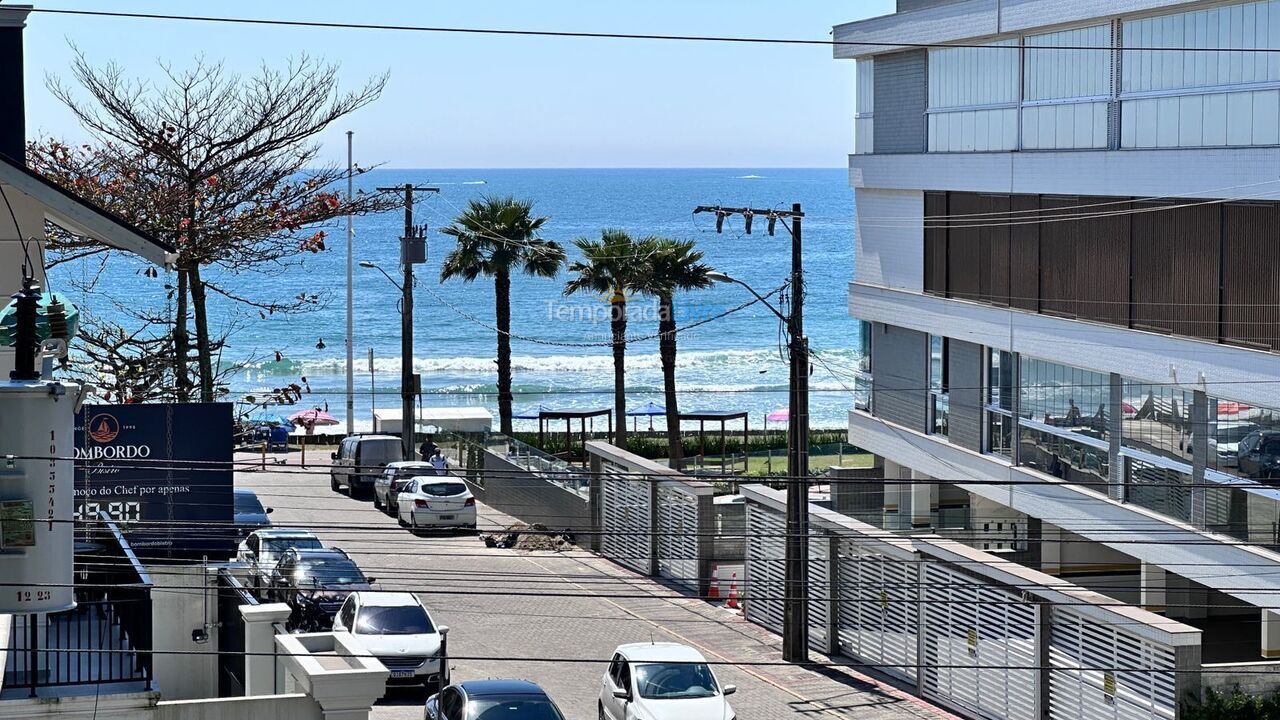 Apartment for vacation rental in Bombinhas (Praia de Bombas)