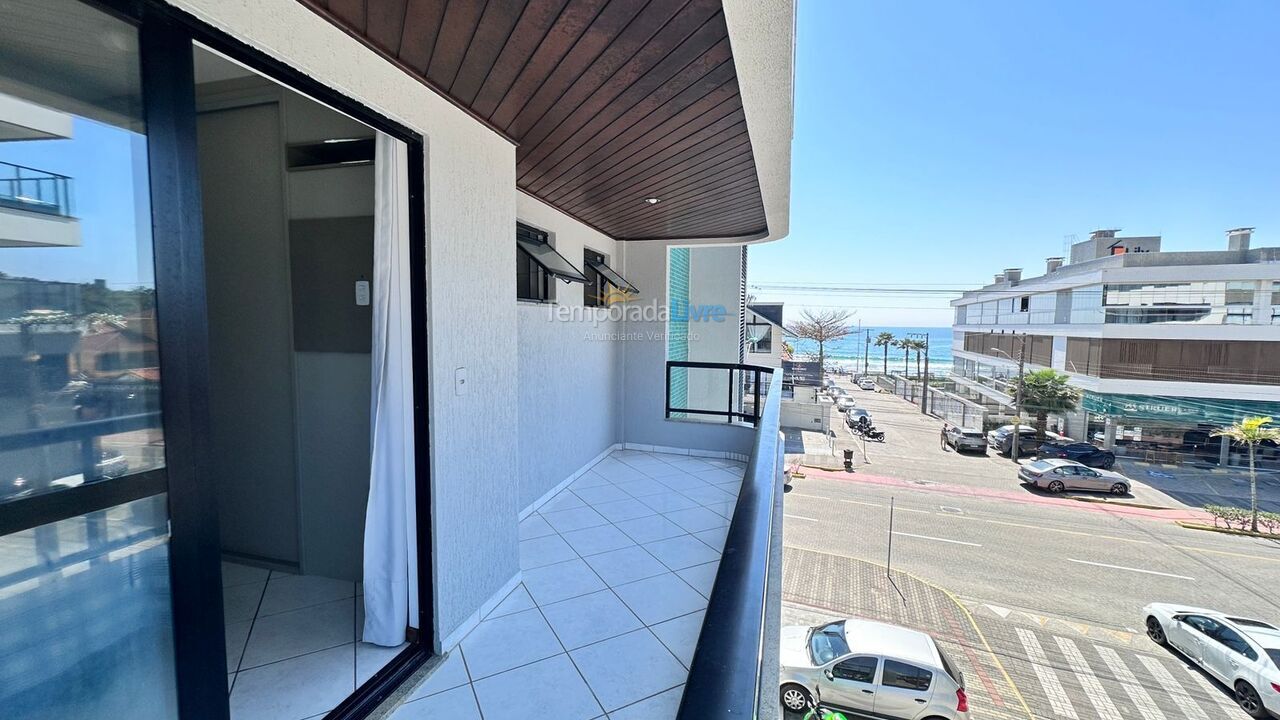 Apartment for vacation rental in Bombinhas (Praia de Bombas)