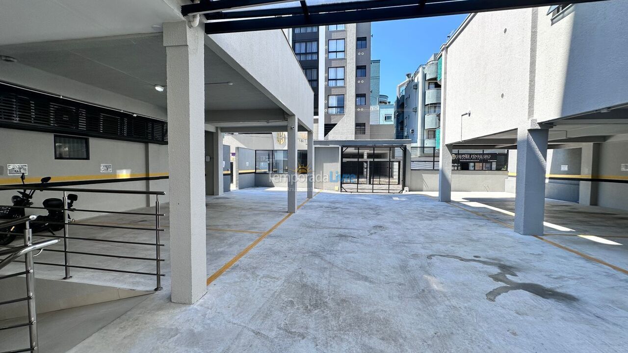 Apartment for vacation rental in Bombinhas (Praia de Bombas)