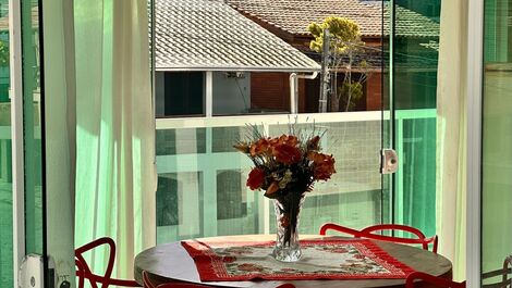 Lindo apto de 3 dormitórios para 9 pessoas em Bombas