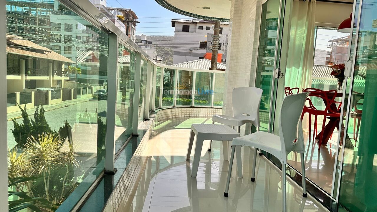 Apartamento para aluguel de temporada em Bombinhas (Praia de Bombas)