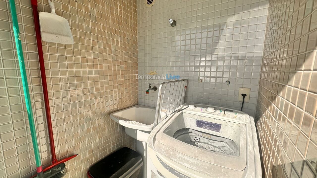 Apartamento para aluguel de temporada em Bombinhas (Praia de Bombas)