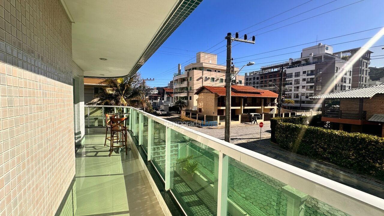 Apartamento para aluguel de temporada em Bombinhas (Praia de Bombas)