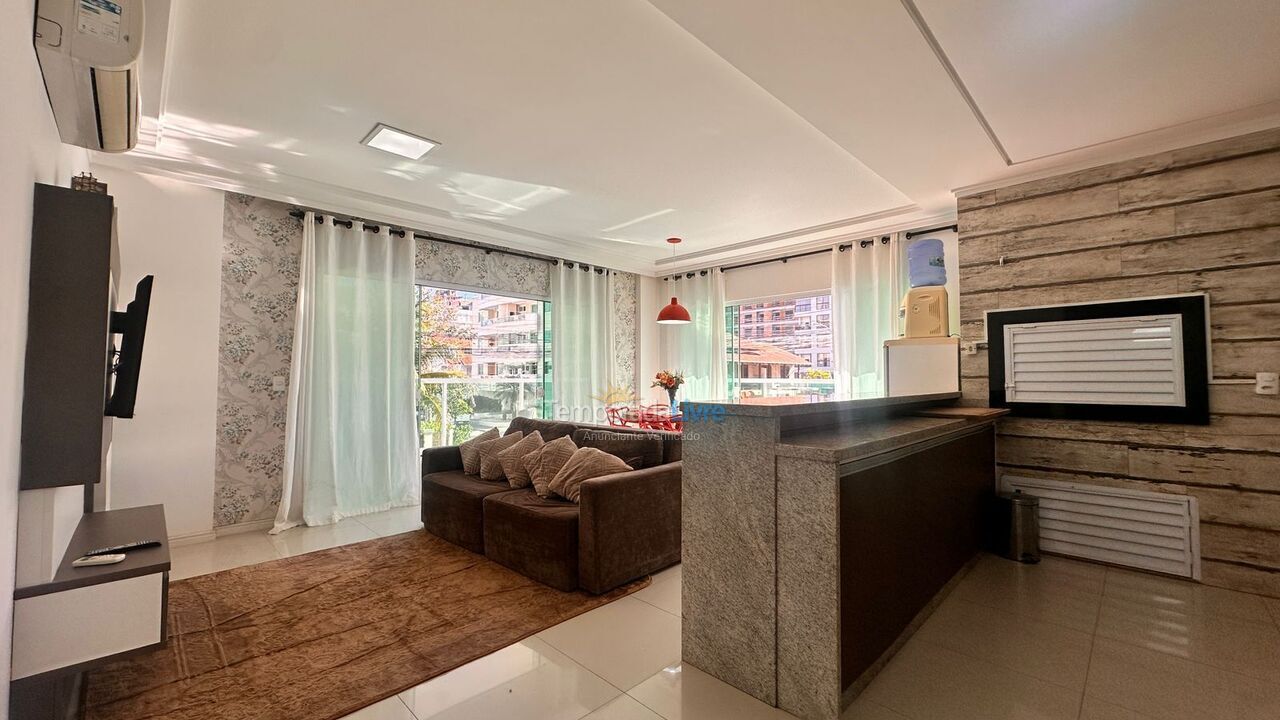 Apartamento para aluguel de temporada em Bombinhas (Praia de Bombas)