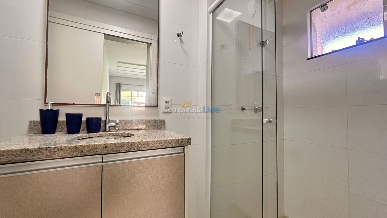 Apartamento para aluguel de temporada em Bombinhas (Praia de Bombas)