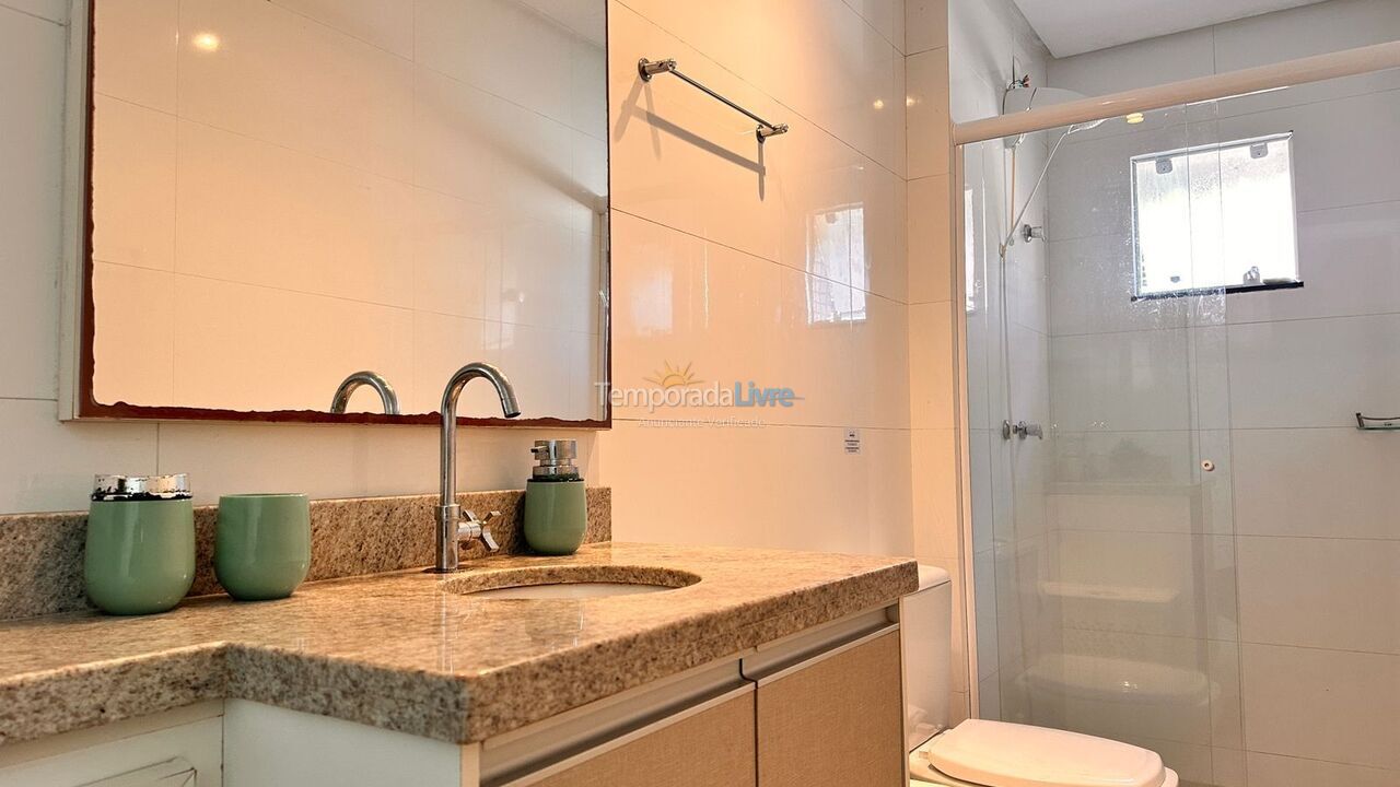 Apartamento para aluguel de temporada em Bombinhas (Praia de Bombas)