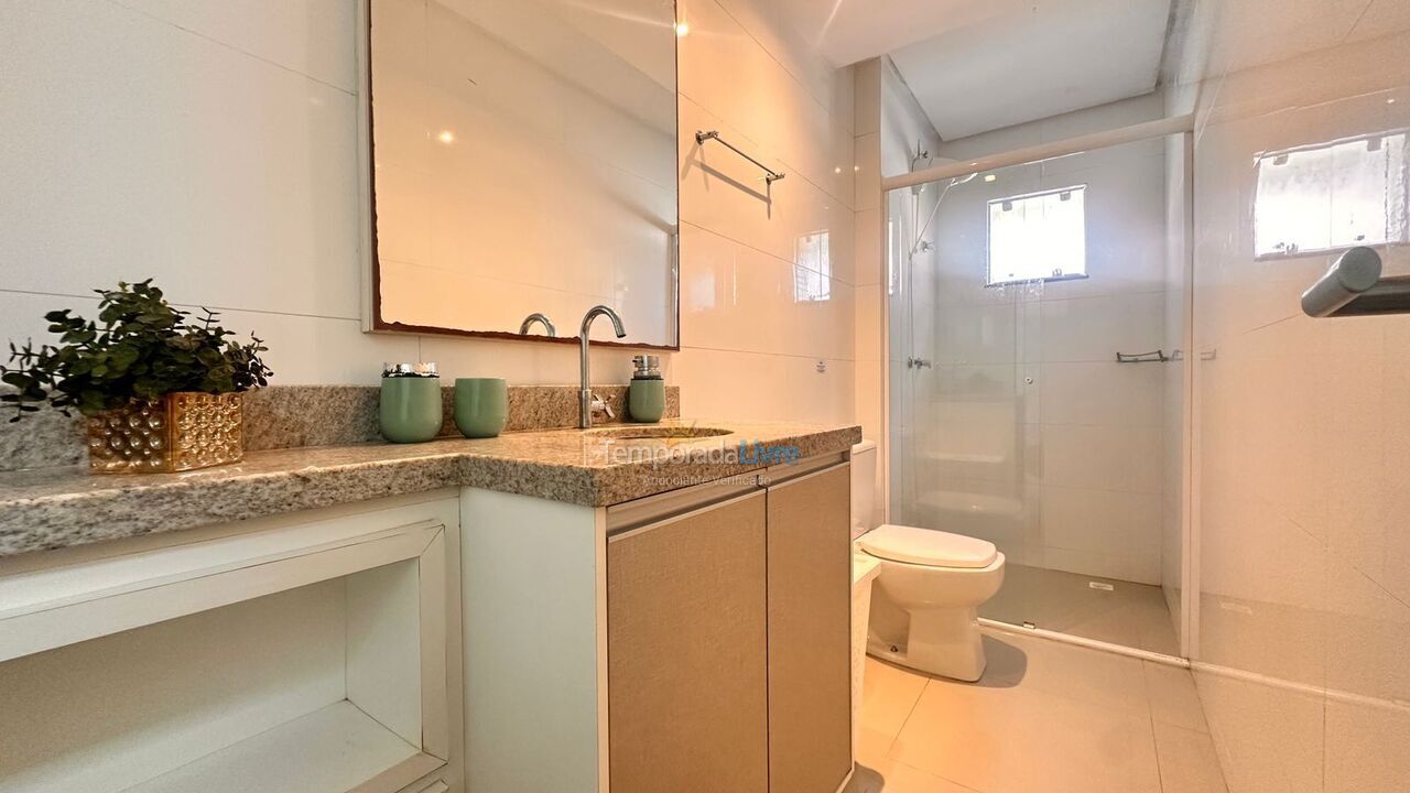 Apartamento para aluguel de temporada em Bombinhas (Praia de Bombas)