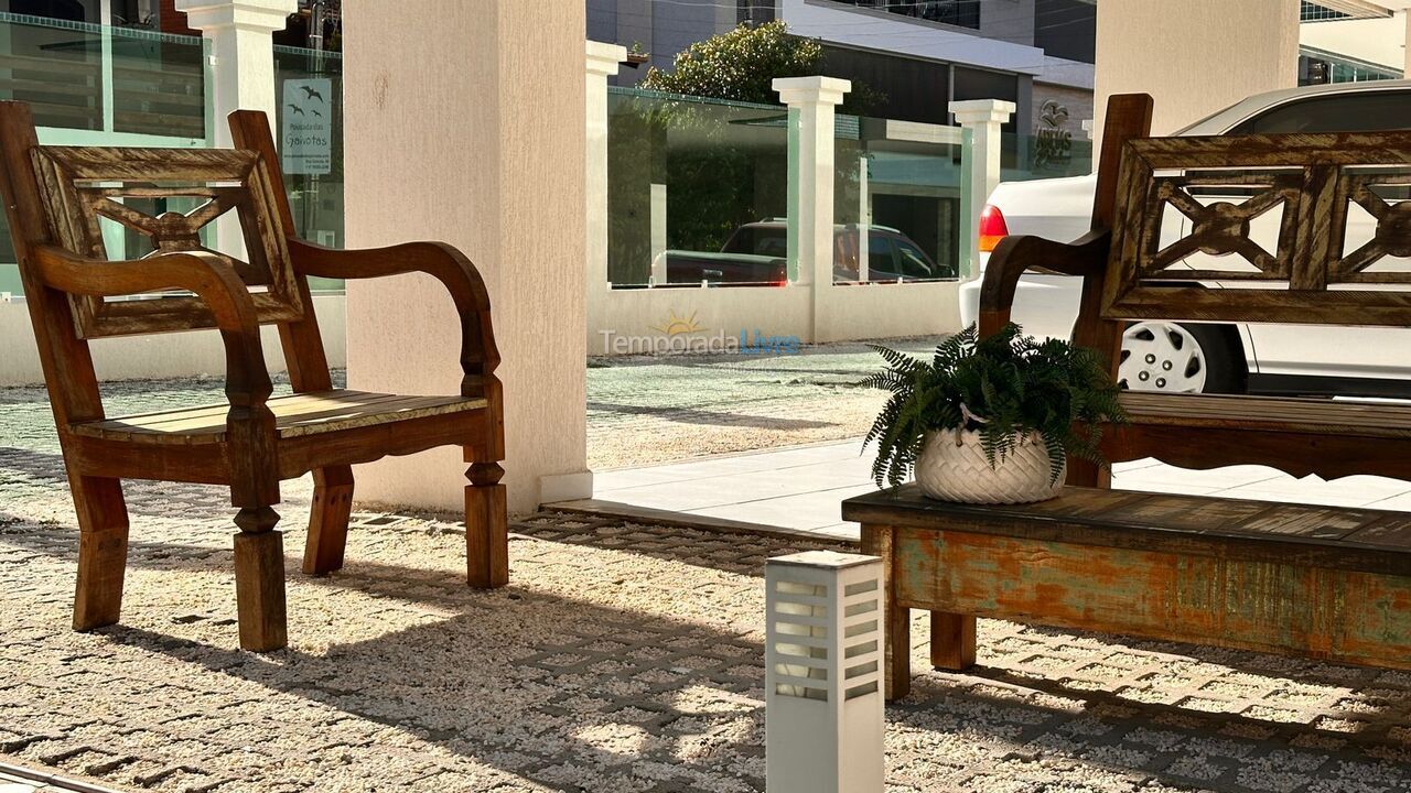 Apartamento para aluguel de temporada em Bombinhas (Praia de Bombas)