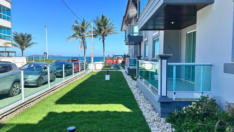 Apartment for 5 people on 4 Ilhas beach with sea view