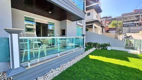 Apartment for 5 people on 4 Ilhas beach with sea view