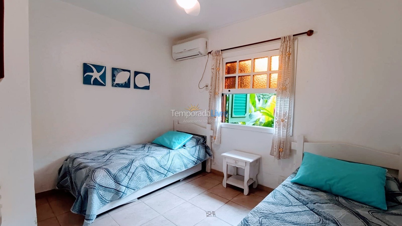 House for vacation rental in São Sebastião (Praia da Baleia)