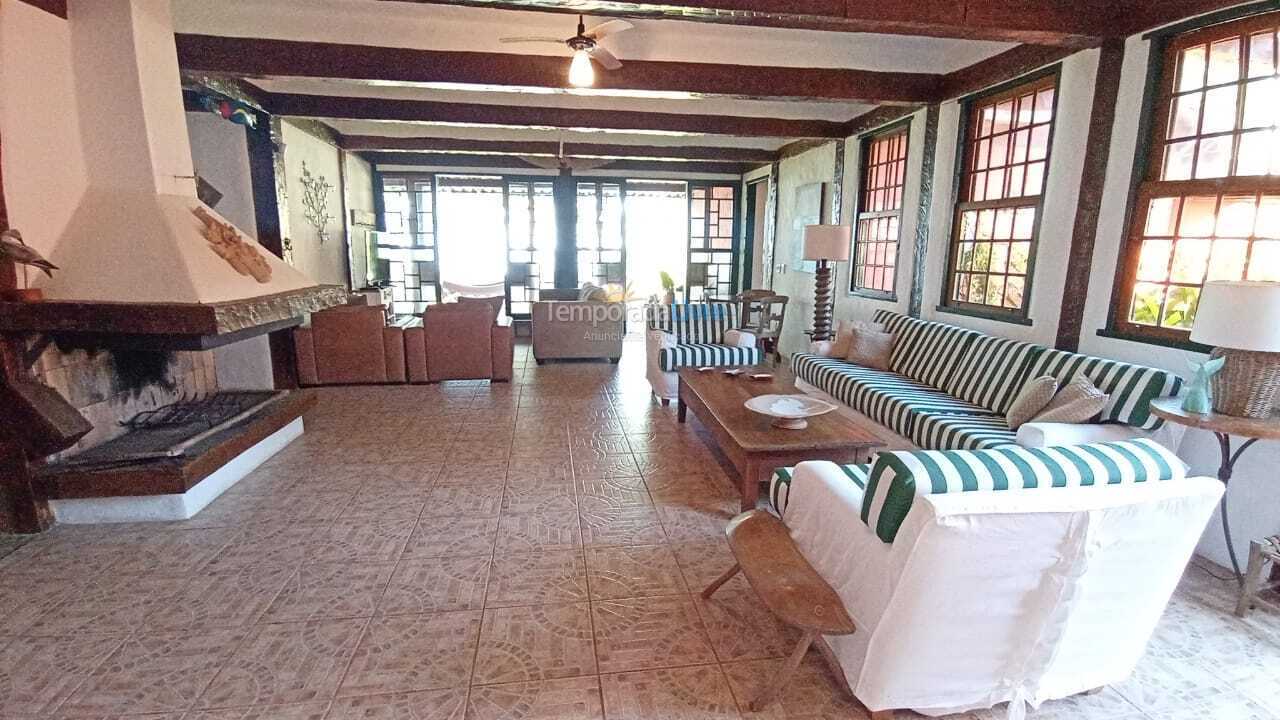 Casa para aluguel de temporada em São Sebastião (Praia da Baleia)