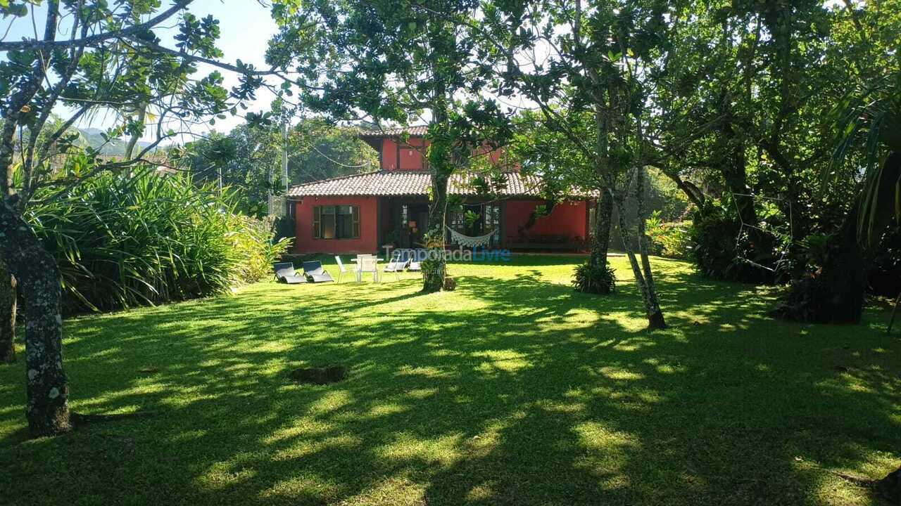 Casa para aluguel de temporada em São Sebastião (Praia da Baleia)
